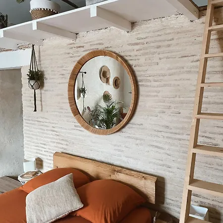 アパート Escapade Boheme